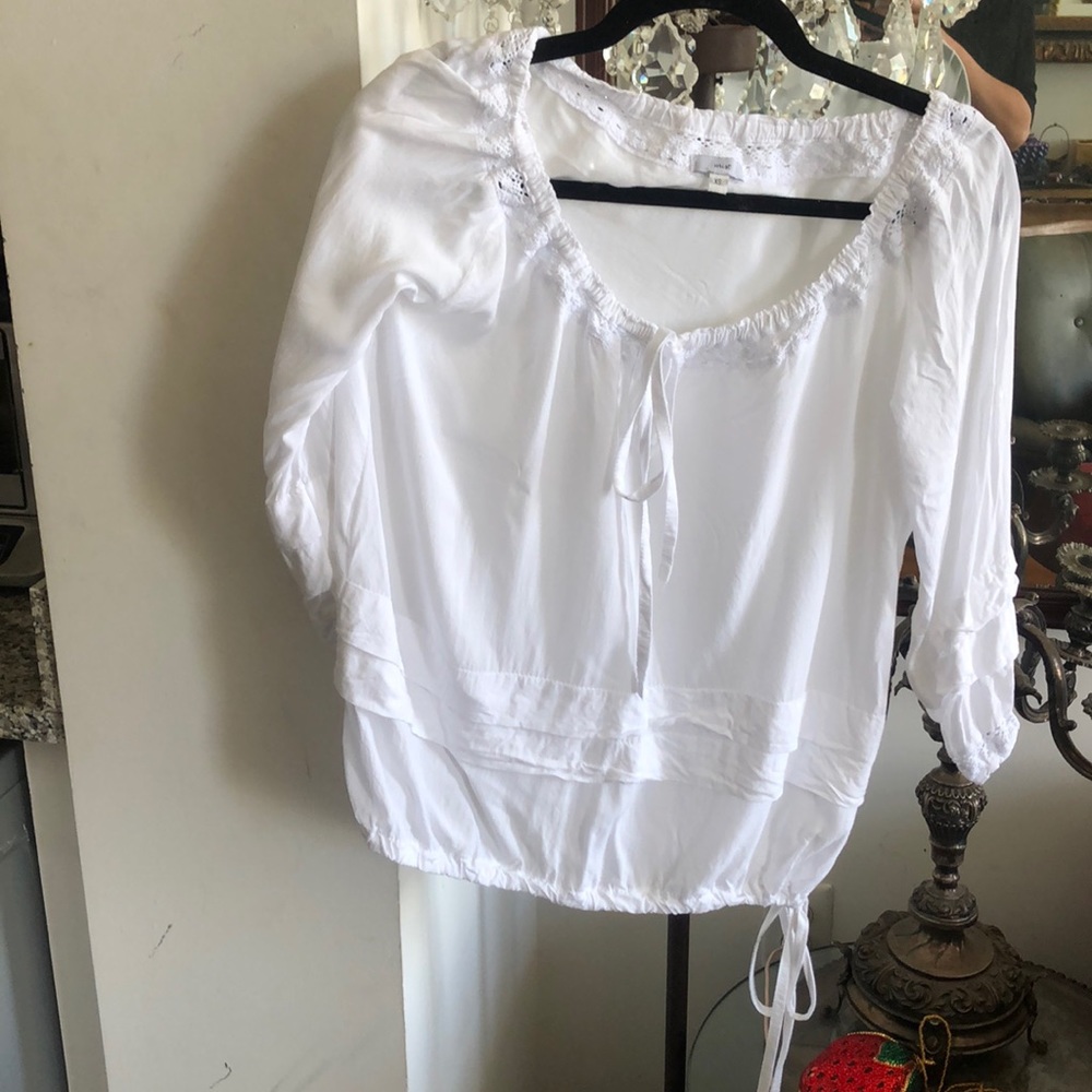 Mist Cotton Embroidered lace pleated Blouse